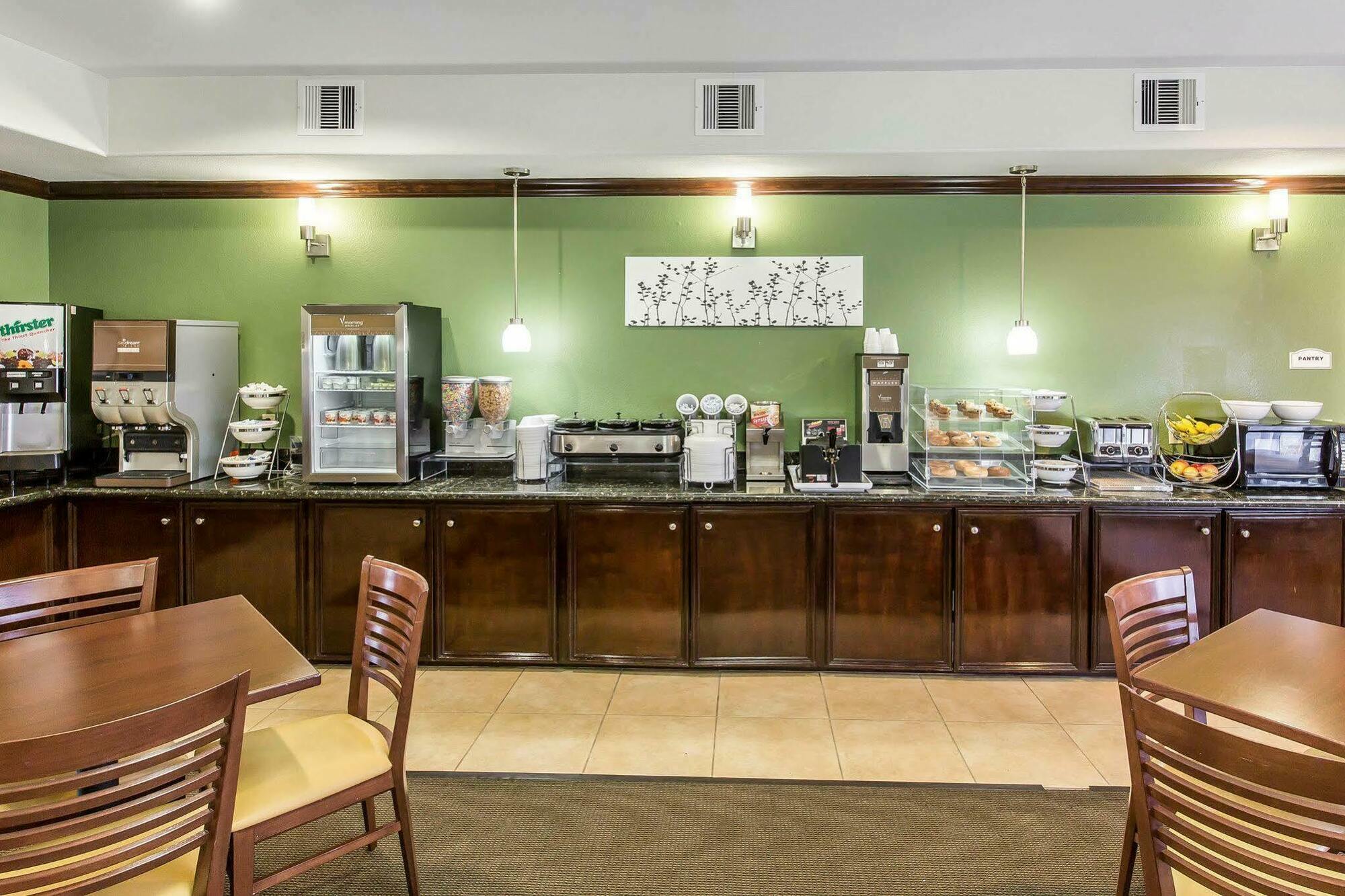 Sleep Inn & Suites Bush Intercontinental - Iah East Хъмбъл Екстериор снимка