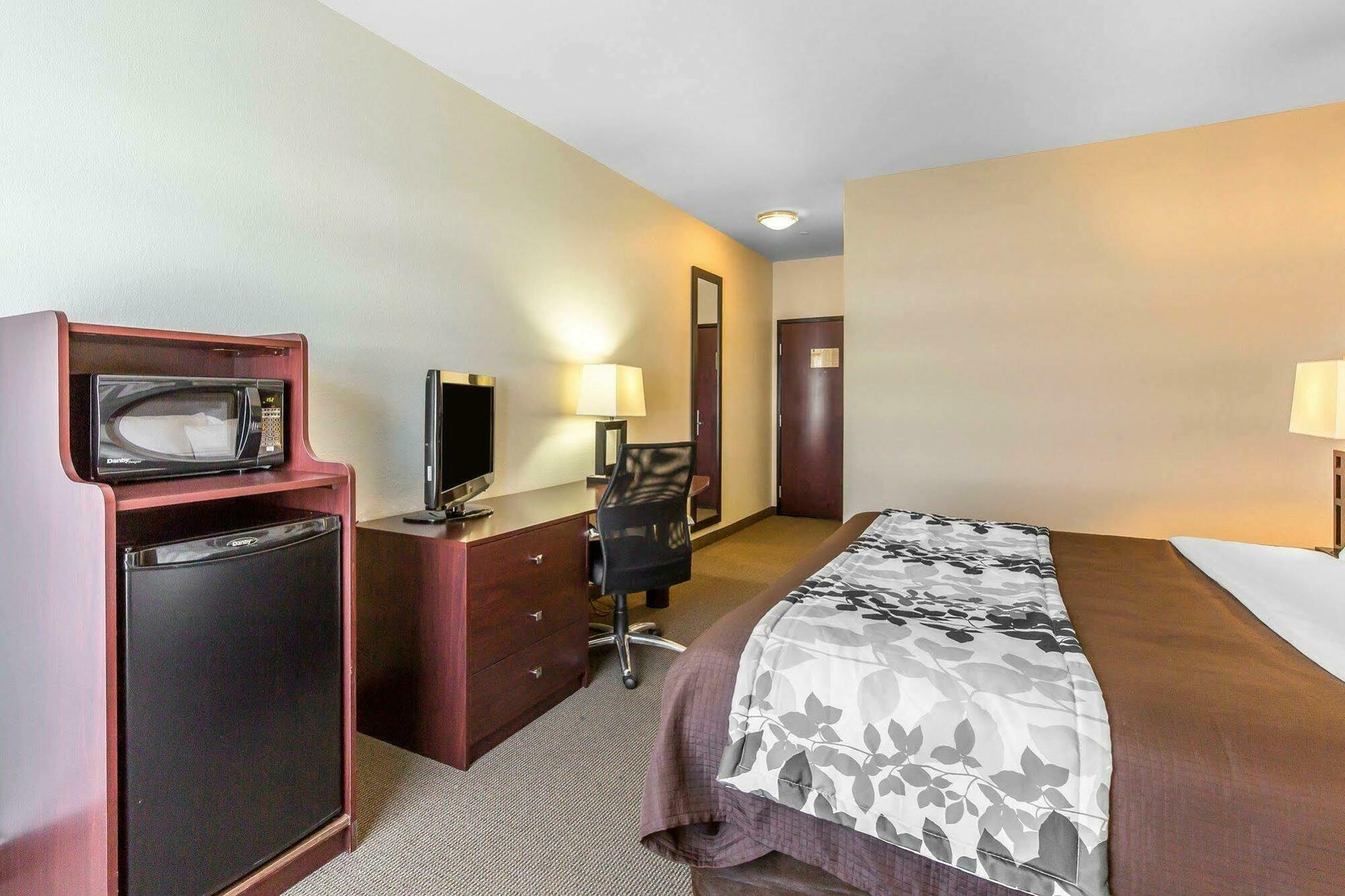 Sleep Inn & Suites Bush Intercontinental - Iah East Хъмбъл Екстериор снимка