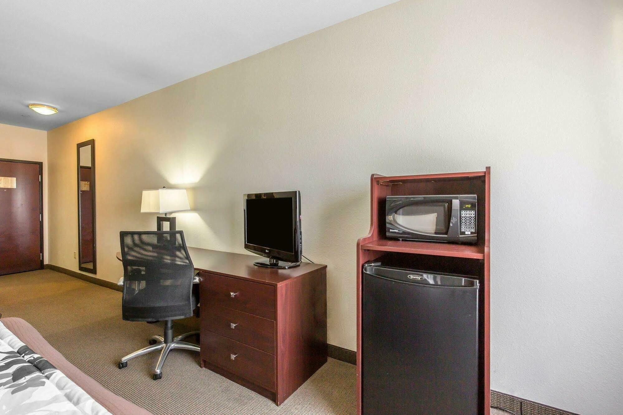 Sleep Inn & Suites Bush Intercontinental - Iah East Хъмбъл Екстериор снимка