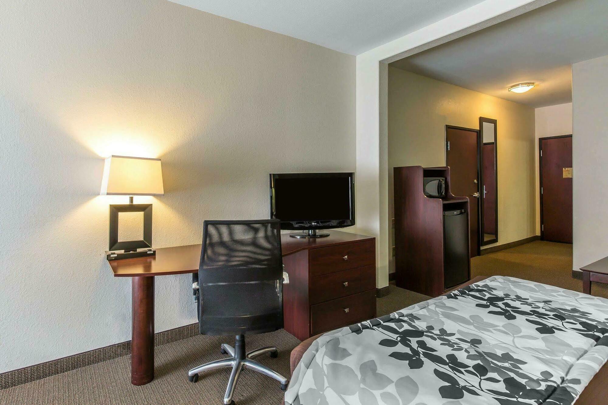 Sleep Inn & Suites Bush Intercontinental - Iah East Хъмбъл Екстериор снимка